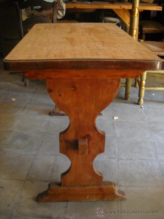 Antig&uuml;edades: Mesa de madera maciza. 110x59x70 cm - Foto 3