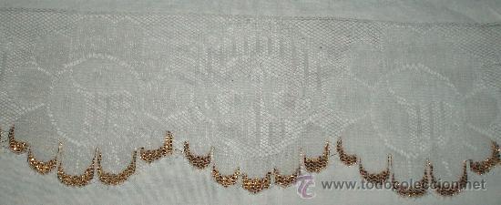 Antig&uuml;edades: encaje ribeteado con dorado 2 metros 30 cms - Foto 2