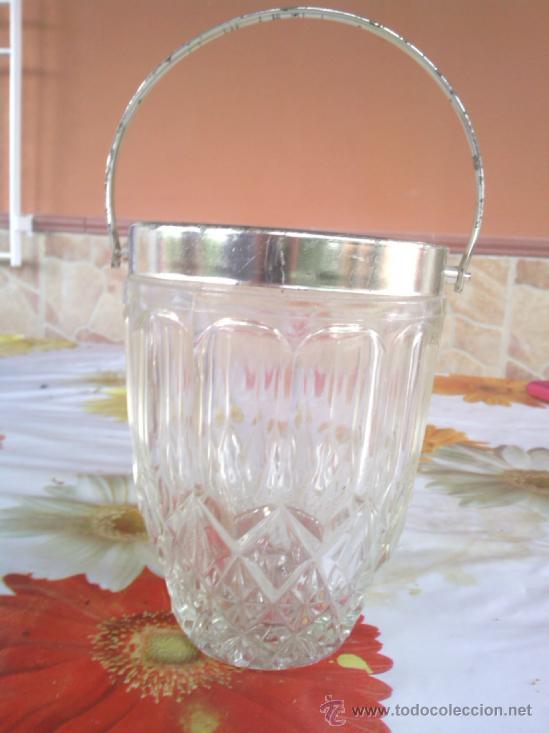 Antig&uuml;edades: antigua cubitera en cristal labrado, - Foto 1