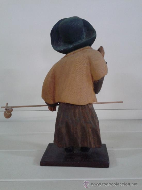 Antig&uuml;edades: TALLA EN MADERA -- PEREGRINO -- - Foto 3