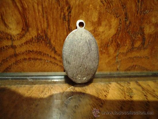 Antig&uuml;edades: MEDALLA DE PLATA  OVALADA DE LA VIRGEN - Foto 2