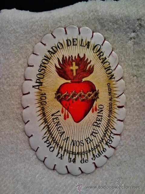 Antig&uuml;edades: Escapulario textil del Apostolado de la Oraci&oacute;n. - Foto 2