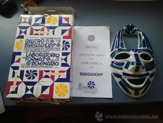 Antig&uuml;edades: mascara en caja de sargadelos nueva - Foto 1