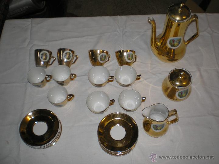 Antig&uuml;edades: JUEGO DE CAFE DE PORCELANA EN BA&Ntilde;O DE ORO