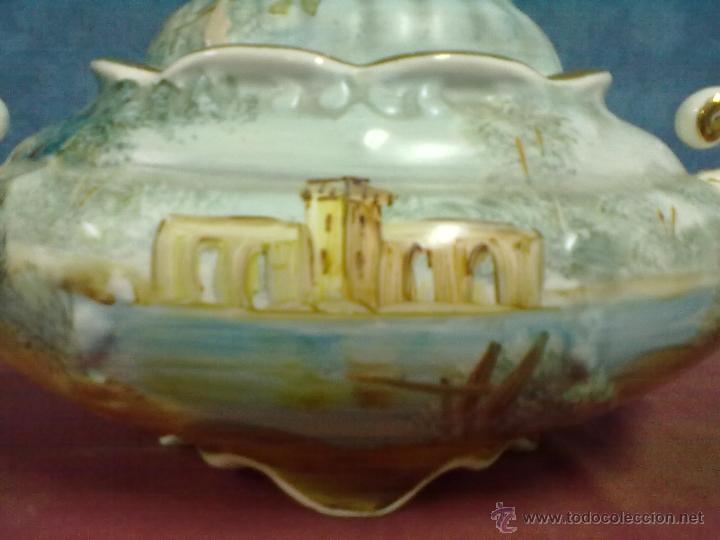 Antig&uuml;edades: SOPERA DE PORCELANA DECORADA AL OLEO. - Foto 1