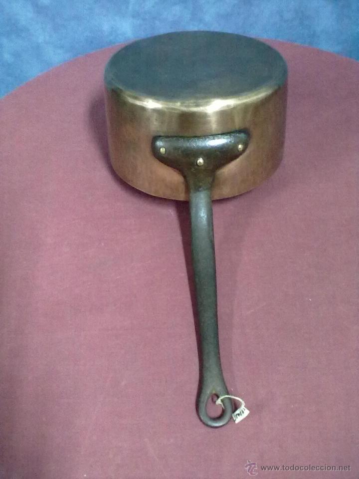 Antig&uuml;edades: CAZUELA DE COBRE PULIDA Y BARNIZADA - Foto 2