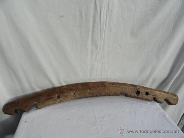 Antig&uuml;edades: ANTIGUO UTIL DE LABRANZA O HERRAMIENTA PARA ANIMALES DE MADERA. - Foto 1