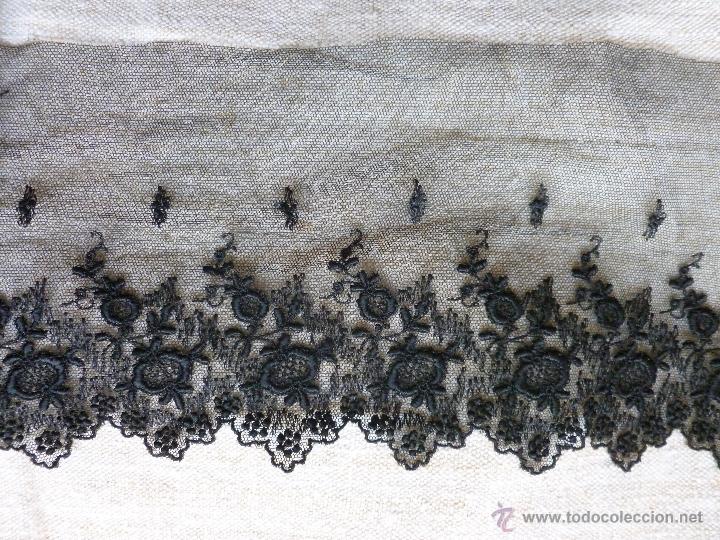 Antig&uuml;edades: ANTIGUO ENCAJE S. XIX - Foto 2