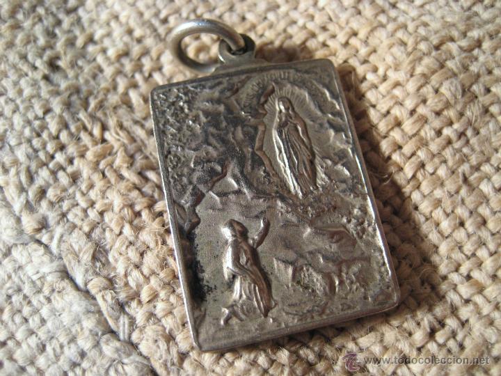 Antig&uuml;edades: MEDALLA  DE LOURDES, MIDE 3 X 2 CM - Foto 5