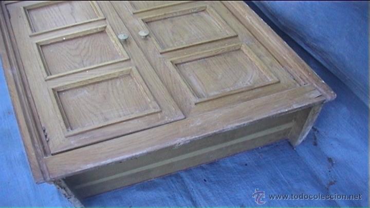 Antig&uuml;edades: VITRINA ROBLE ENCASTABLE LUZ EN EL INTERIOR - Foto 2