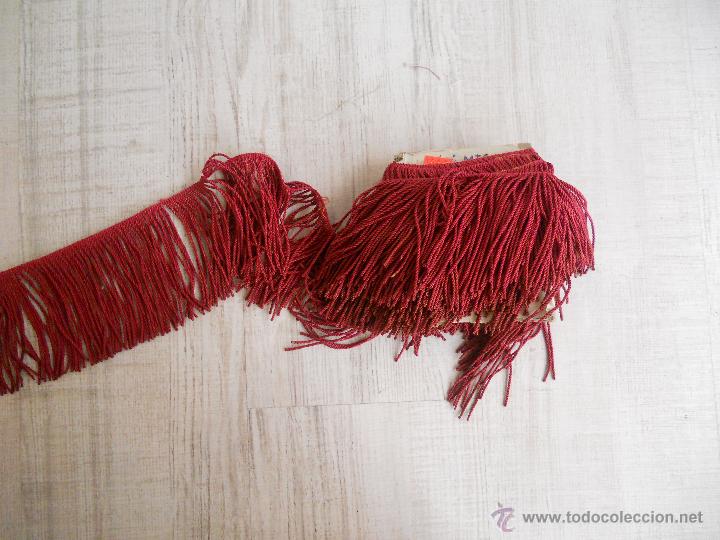 Antig&uuml;edades: ANTIGUO FLECO DE SEDA COLOR CARMESI - Foto 2