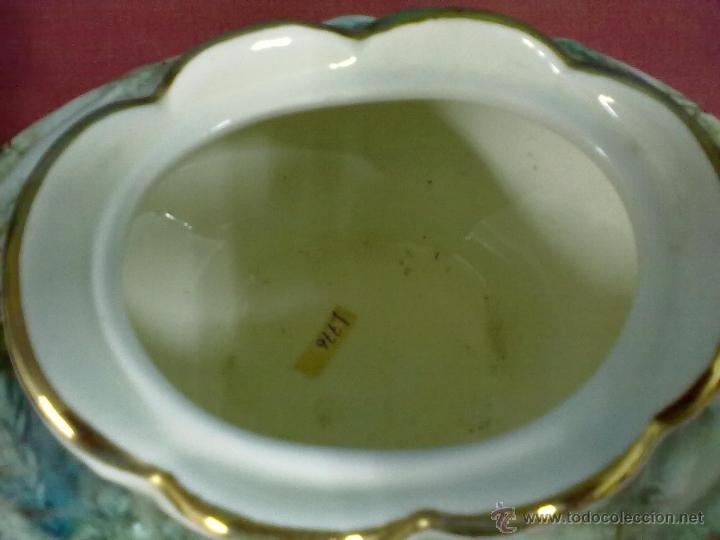 Antig&uuml;edades: SOPERA DE PORCELANA DECORADA AL OLEO. - Foto 8