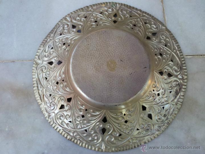Antig&uuml;edades: Antiguo centro de mesa en metal plateado - Foto 4