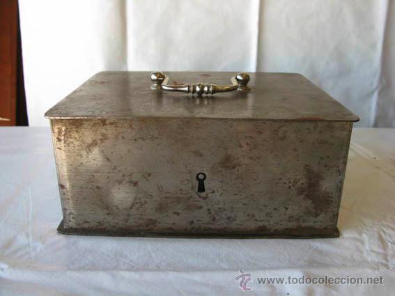 Antig&uuml;edades: caja de caudales o dinero - Foto 7