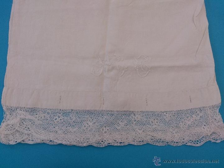 Antig&uuml;edades: FUNDA DE ALMOHADON ANTIGUA - Foto 2