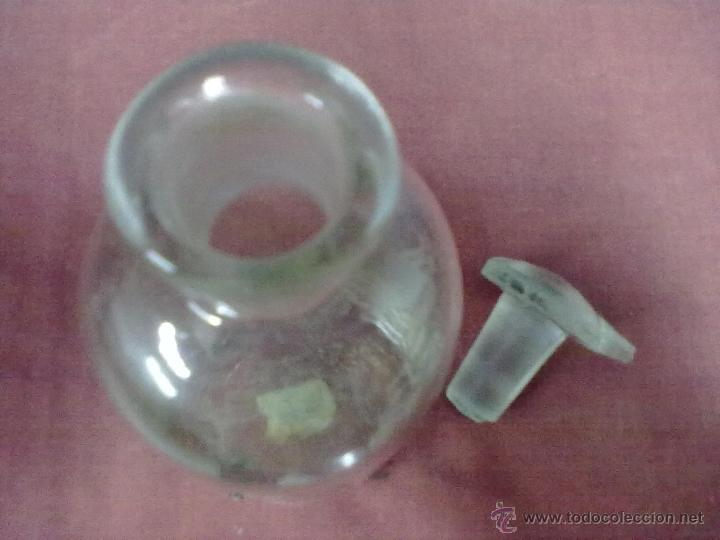 Antig&uuml;edades: BOTELLA LABORATORIO TAPON VERTEDOR - Foto 2
