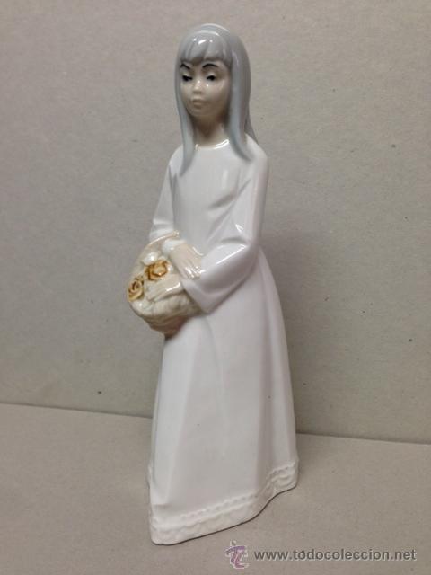 Oggetti Antichi: Figura mujer con cesta de flores. Ceraminas Janbo