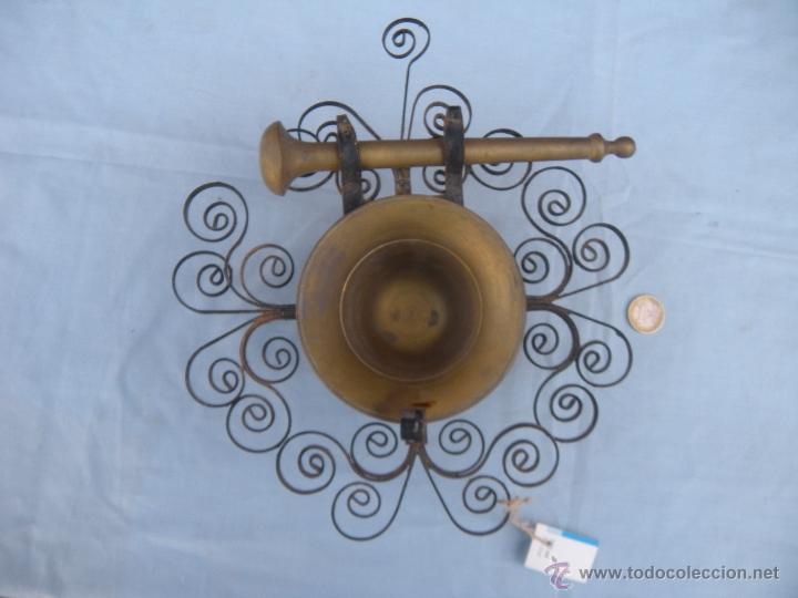 Antig&uuml;edades: ALMIREZ CON SOPORTE A LA PARED EN HIERRO FORJADO - Foto 1