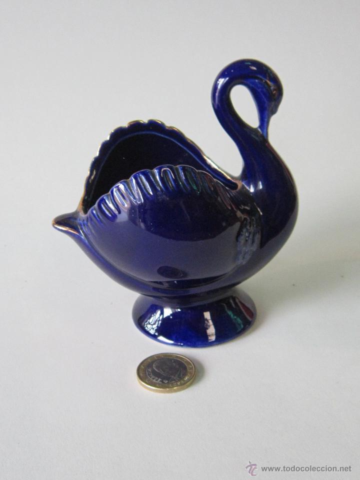 Antig&uuml;edades: CISNE DE PORCELANA EN AZUL COBALTO - Foto 2