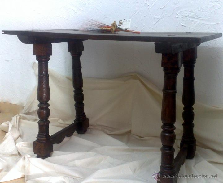 Antig&uuml;edades: MESA MADERA S. XIX. TABLERO RECTANGULAR EN NOGAL Y PATAS TORNEADAS. - Foto 2