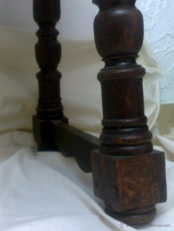 Antig&uuml;edades: MESA MADERA S. XIX. TABLERO RECTANGULAR EN NOGAL Y PATAS TORNEADAS. - Foto 10