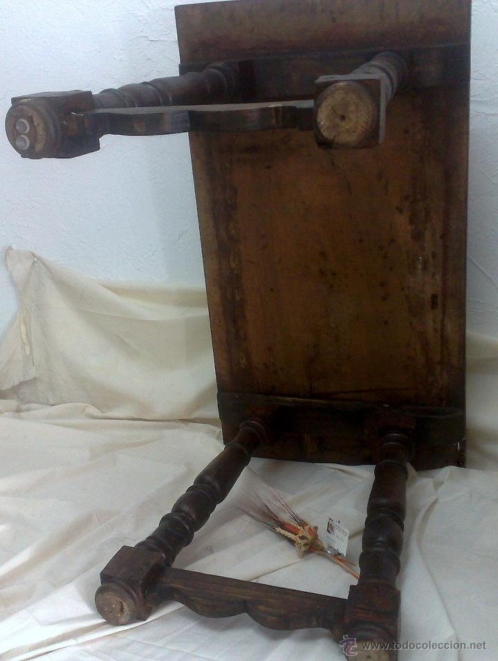 Antig&uuml;edades: MESA MADERA S. XIX. TABLERO RECTANGULAR EN NOGAL Y PATAS TORNEADAS. - Foto 17