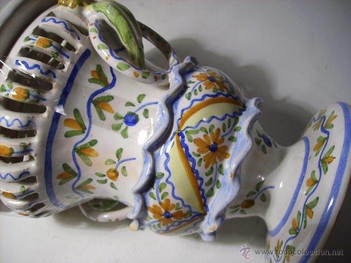 Antig&uuml;edades: BOMBONERA CERAMICA DE MANISES - Foto 2
