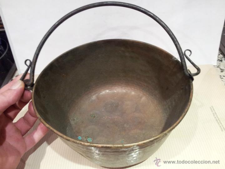 Antig&uuml;edades: antigua olla o cazuela - Foto 1