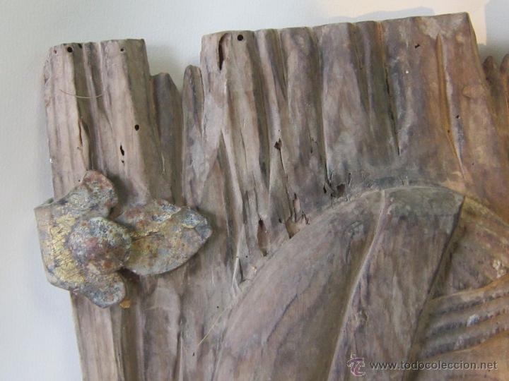 Antig&uuml;edades: APLIQUE EN HIERRO DE FORJA CON TALLA DE MADERA - Foto 3
