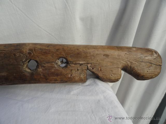 Antig&uuml;edades: ANTIGUO UTIL DE LABRANZA O HERRAMIENTA PARA ANIMALES DE MADERA. - Foto 2