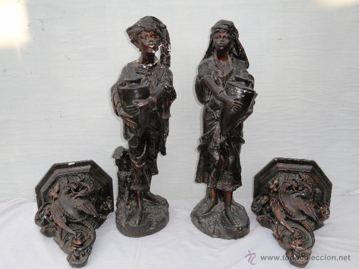 Antig&uuml;edades: PRECIOSAS FIGURAS DE YESO CON PEANAS. - Foto 1