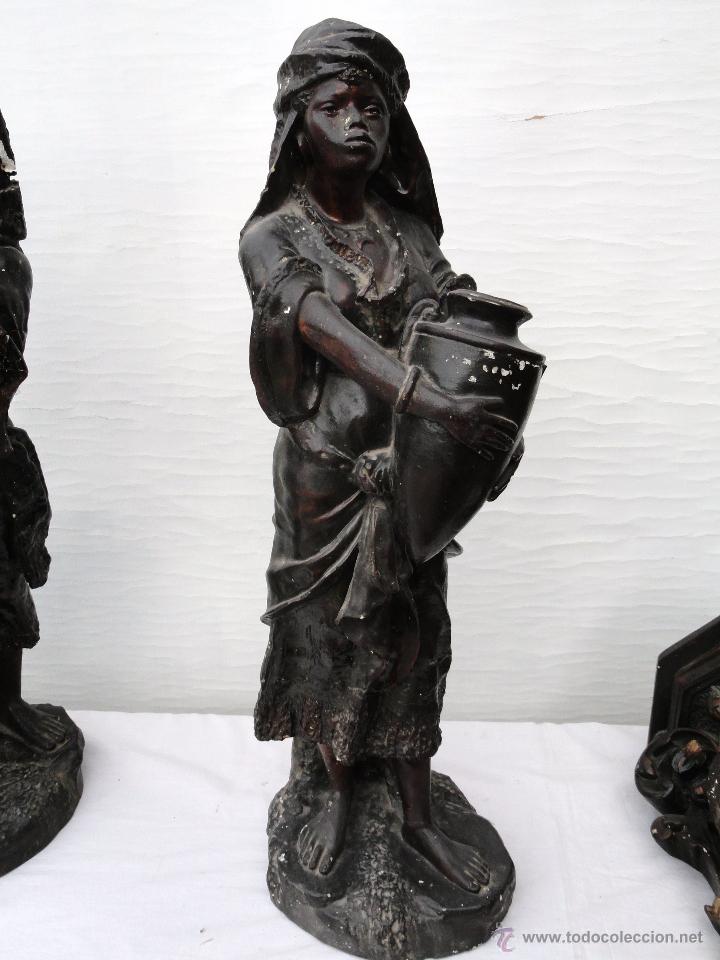 Antig&uuml;edades: PRECIOSAS FIGURAS DE YESO CON PEANAS. - Foto 7