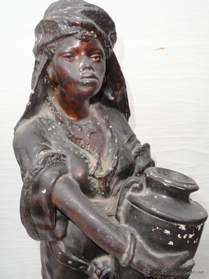 Antig&uuml;edades: PRECIOSAS FIGURAS DE YESO CON PEANAS. - Foto 8