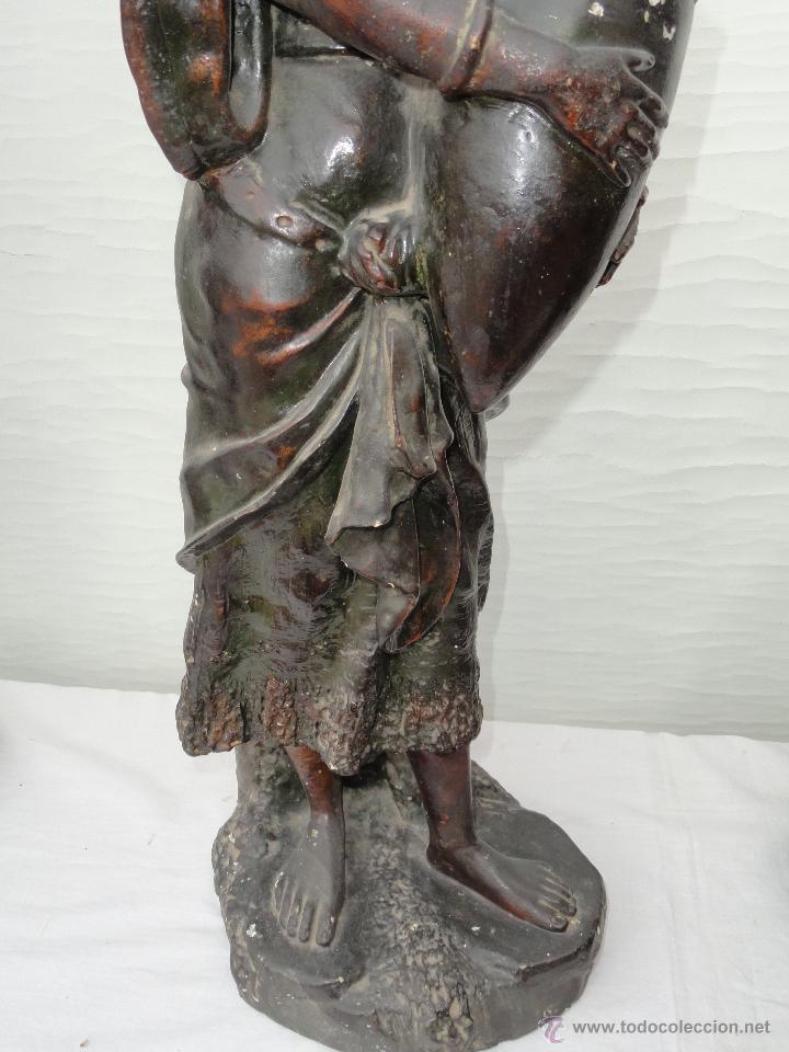 Antig&uuml;edades: PRECIOSAS FIGURAS DE YESO CON PEANAS. - Foto 9