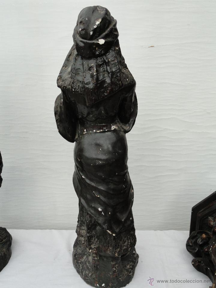 Antig&uuml;edades: PRECIOSAS FIGURAS DE YESO CON PEANAS. - Foto 10