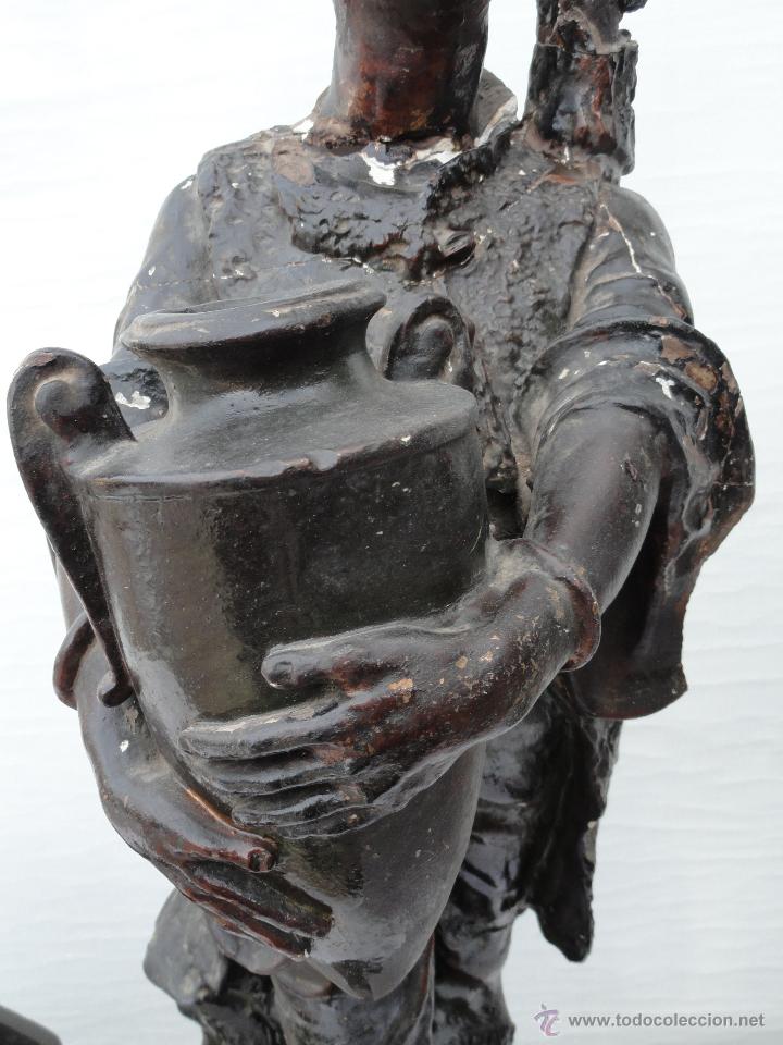Antig&uuml;edades: PRECIOSAS FIGURAS DE YESO CON PEANAS. - Foto 12