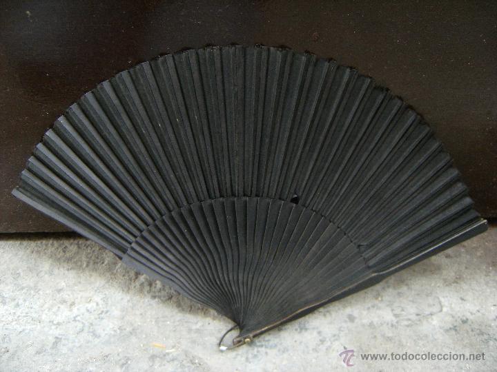 Antig&uuml;edades: Antiguo abanico de luto - Foto 1