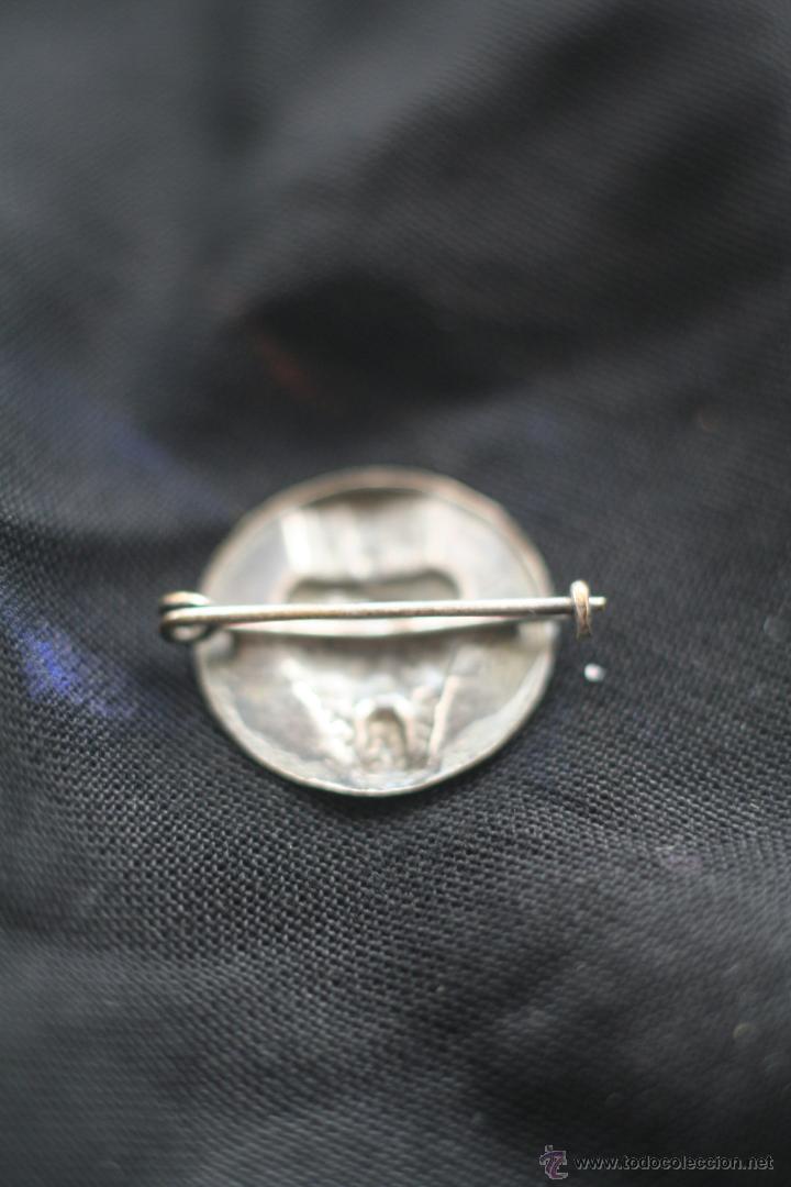 Antig&uuml;edades: BROCHE CRISTO DE MEDINACELI - Foto 2