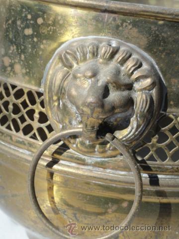 Antig&uuml;edades: DECORATIVO FLORERO DE METAL. - Foto 3