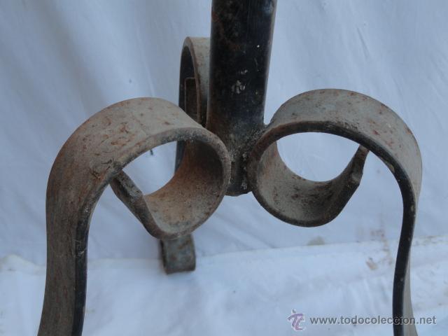 Antig&uuml;edades: BONITO PIE MACETERO FLORERO DE HIERRO. - Foto 5