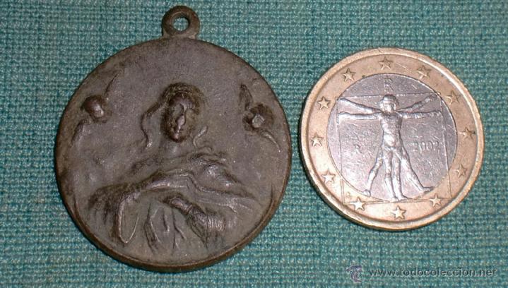 Antig&uuml;edades: Medalla de virgen 1890 - Foto 1