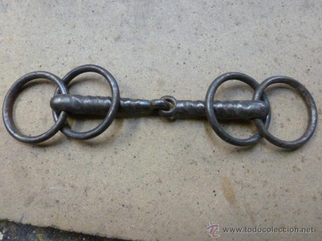 Antig&uuml;edades: Bocado Filete de cuatro anillas para caballo - Foto 1