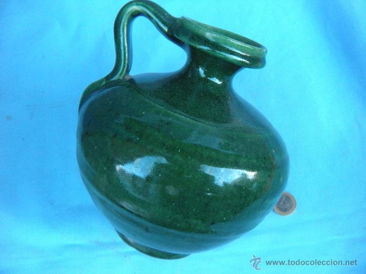Antig&uuml;edades: ACEITERA BOTELLA DE BARRO ESMALTADO EN VERDE - Foto 5