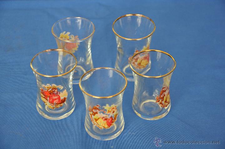 Antig&uuml;edades: Cinco  vasos antiguos de cristal. - Foto 2