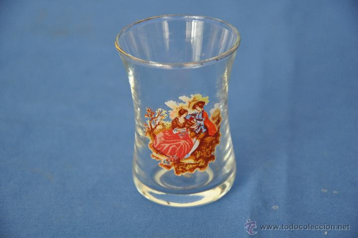 Antig&uuml;edades: Cinco  vasos antiguos de cristal. - Foto 4