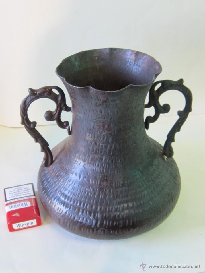 Antig&uuml;edades: JARRON EN METAL - Foto 1