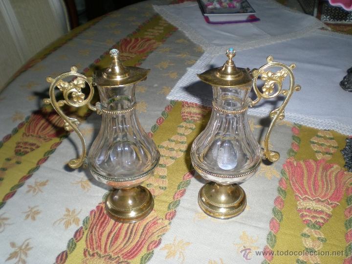 Antig&uuml;edades: PAREJA DE VINAGERAS NEOG&Oacute;TICAS - Foto 1