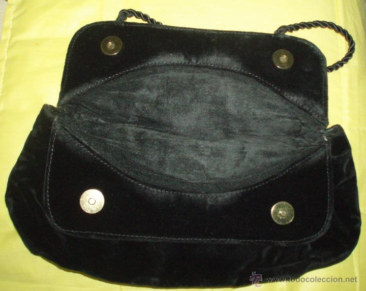 Antig&uuml;edades: bolso antiguo de terciopelo - Foto 2