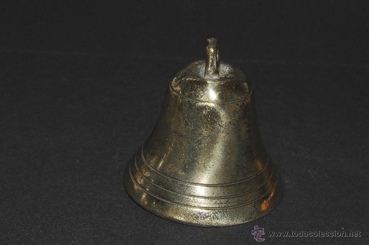 Antig&uuml;edades: CAMPANA EN BRONCE CON BADAJO - Foto 3