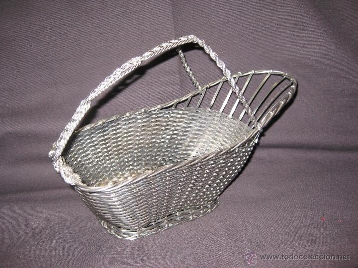 Antiques: DECANTADOR DE BOTELLAS METAL TRENZADO Y PLATEADO.